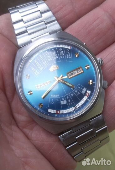 Часы ориент коледж