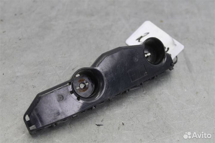 Крепеж переднего бампера левый Nissan Sentra B17