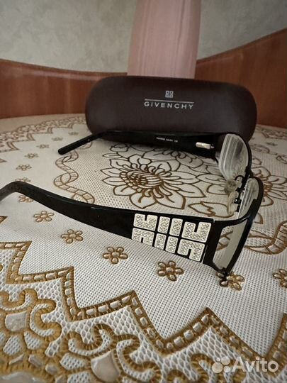 Очки -3,5 givenchy