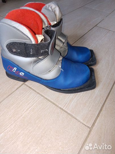 Лыжные ботинки