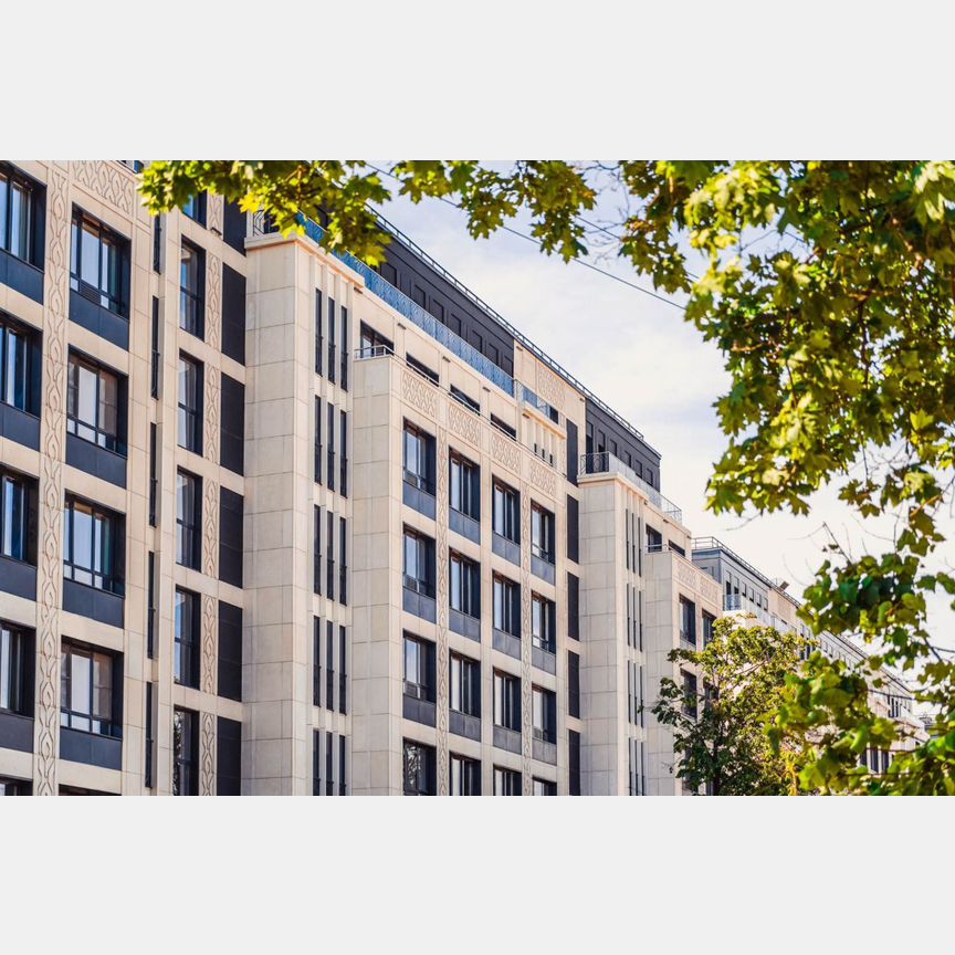 3-к. квартира, 105,6 м², 2/8 эт.