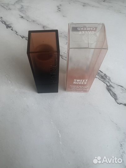 Huda beauty power bullet cream glow sweet cheeks