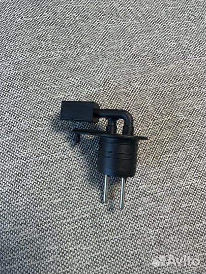 Датчик уровня жидкости бачка омывателя