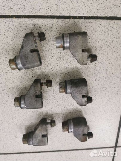 Крепление роликов brp mxz renegade 1000 h o