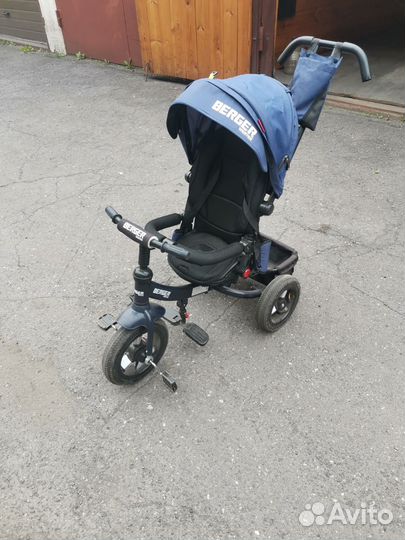 Детский 3х колесный велосипед с ручкой