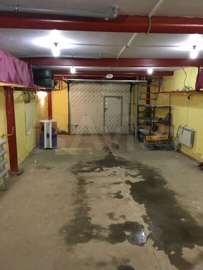 Гараж, > 30 м²