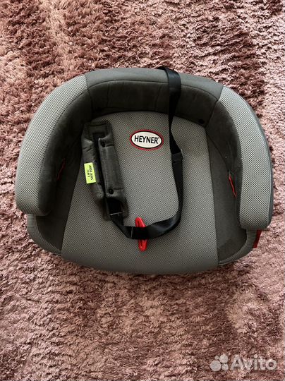 Бустер с креплением изофикс