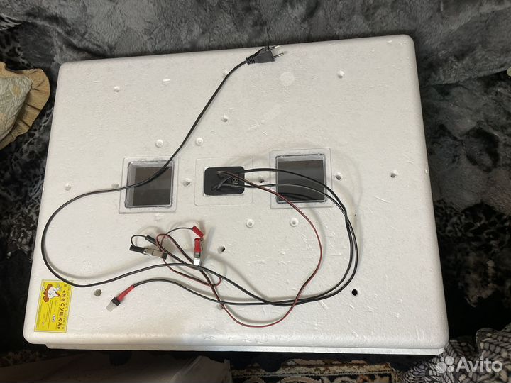 Инкубатор для яиц автоматический