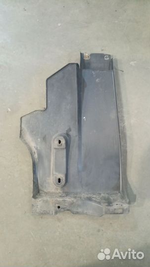 Крыло переднее правое Mercedes Benz