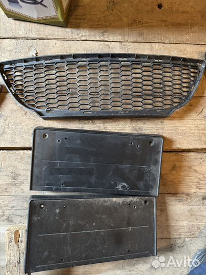 Решетки на m бампер е90