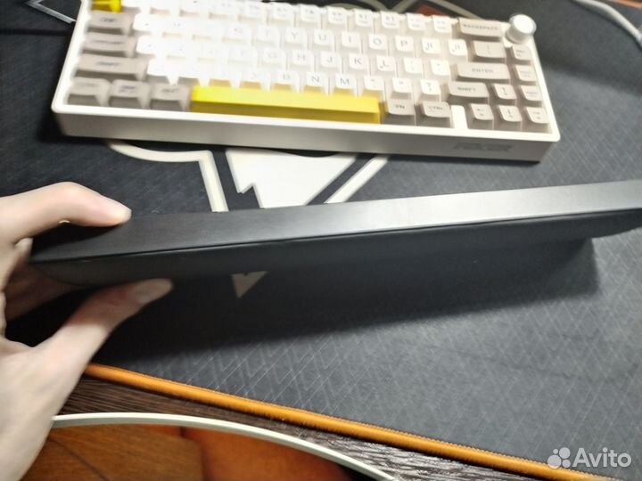 Подушка под запястье