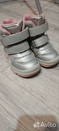 Ботинки осенние 23