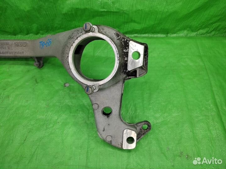 Балка крепления двигателя Volkswagen Touareg