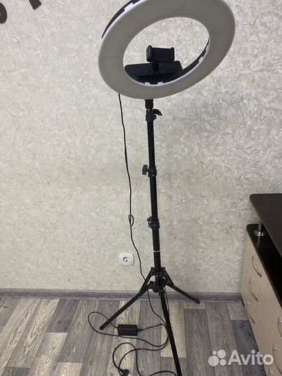 Кольцевая лампа 36 см