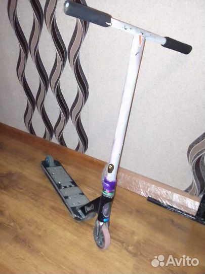 Трюковой самокат кастом парк