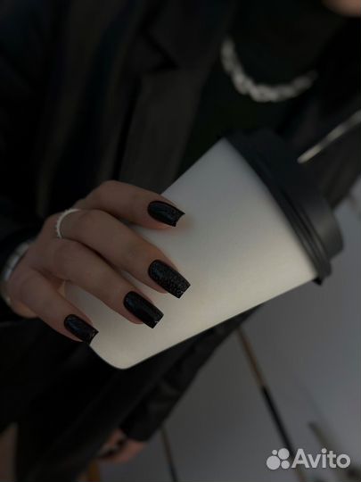 Маникюр и педикюр