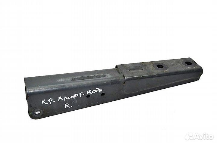 Кронштейн амортизатора кабины, передний правый mer