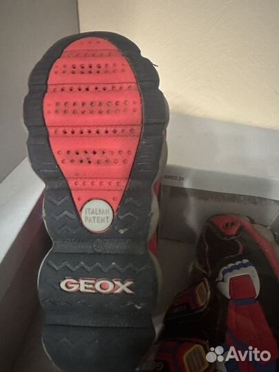 Кроссовки детские