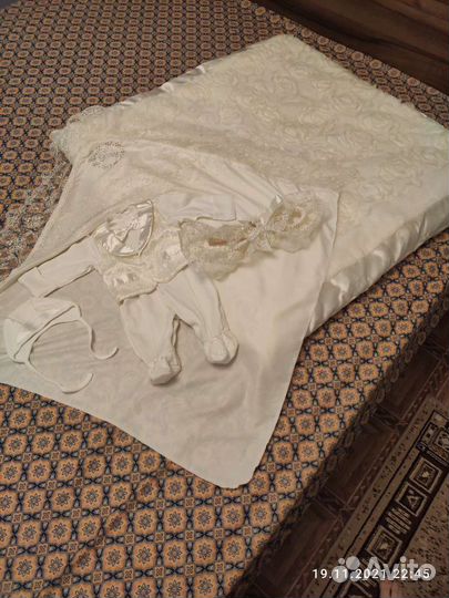 Конверт на выписку, одевался один раз