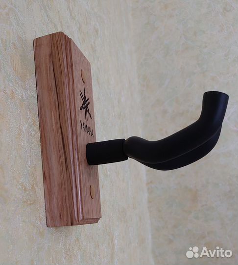 Настенное крепление для гитары с логотипом yamaha