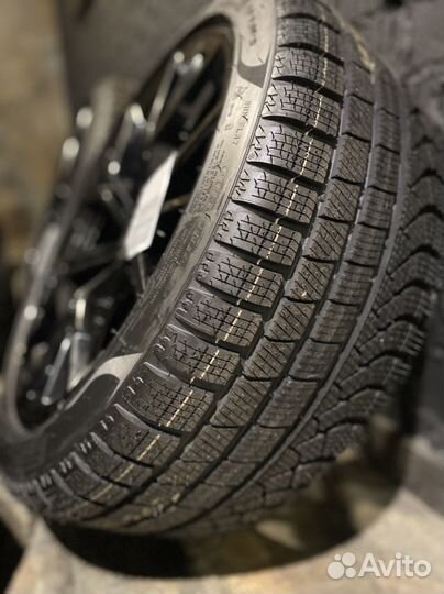 Новый оригинальный комплект R19 для BMW G30