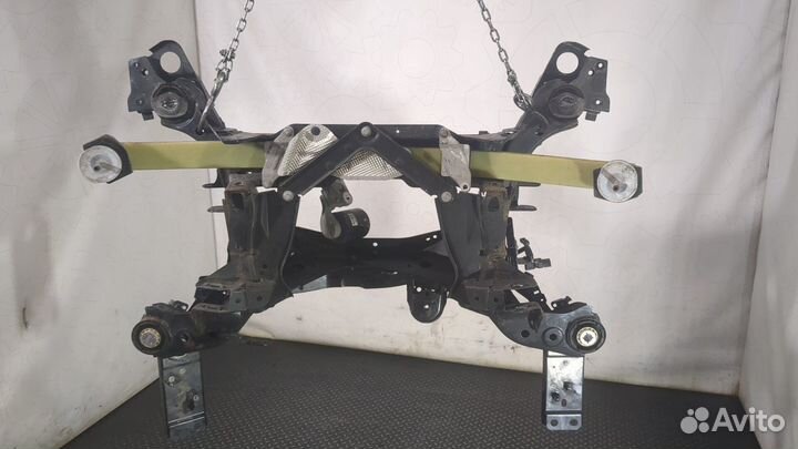 Балка подвески задняя Volvo XC60 2017, 2021