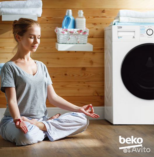 Новая стиральная машина Beko WDB7425R2W