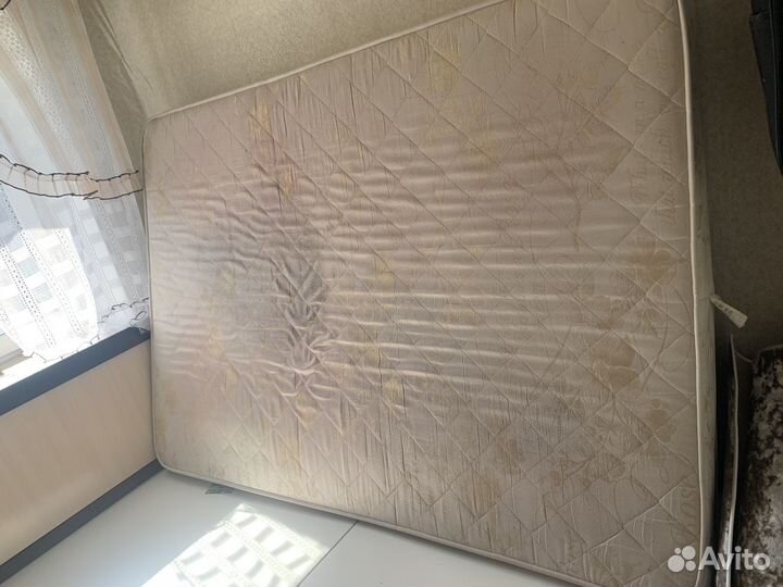 Матрас 140х200 бу