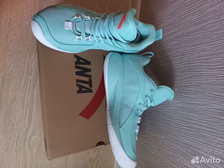 Баскетбольные кроссовки anta