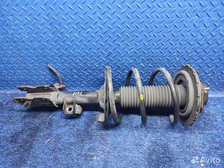 Амортизатор подвески передний левый Infiniti Fx35