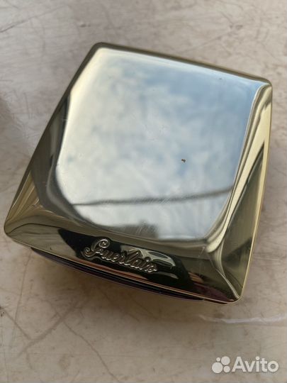 Футляр для пудры