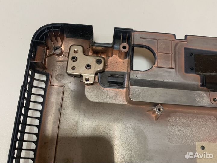 Поддон ноутбука toshiba l755