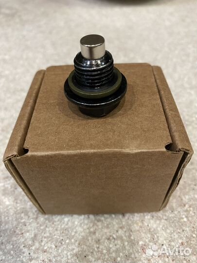 Пробка поддона картера двигателя