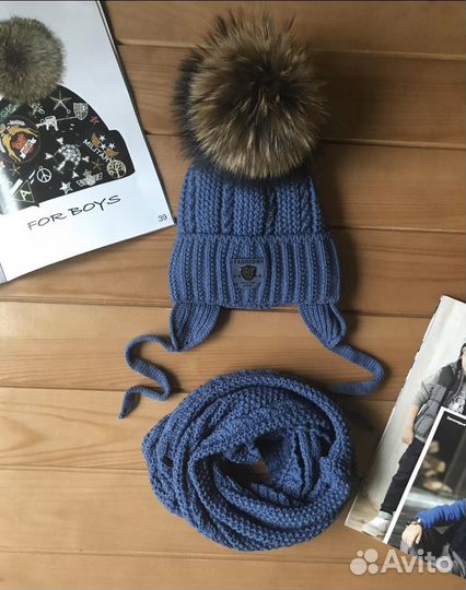 Комплект Шапка с натуральным помпоном и снуд