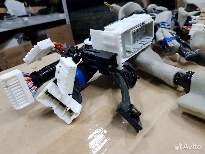 Проводка Ниссан Икс трэил T31 M9R 24010JG46B