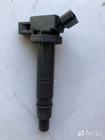 Катушка зажигания Toyota Avensis