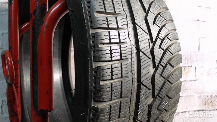 Michelin Pilot Alpin PA4 235/35 R19