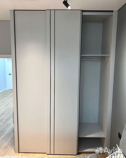 Шкаф купе современный