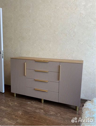 Шкаф на заказ Кьяра