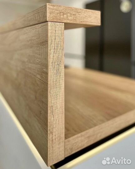 Кухонный гарнитур с островом на заказ