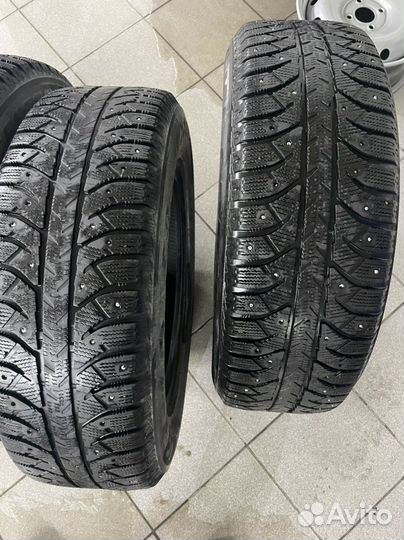 Bridgestone Ice Cruiser 7000 225/65 R17 106T