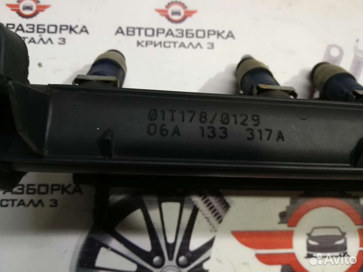 Рампа топливная Volkswagen Golf 4 2.0