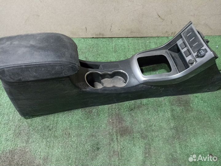 Подлокотник Geely Emgrand EC7 I (2009—2016)