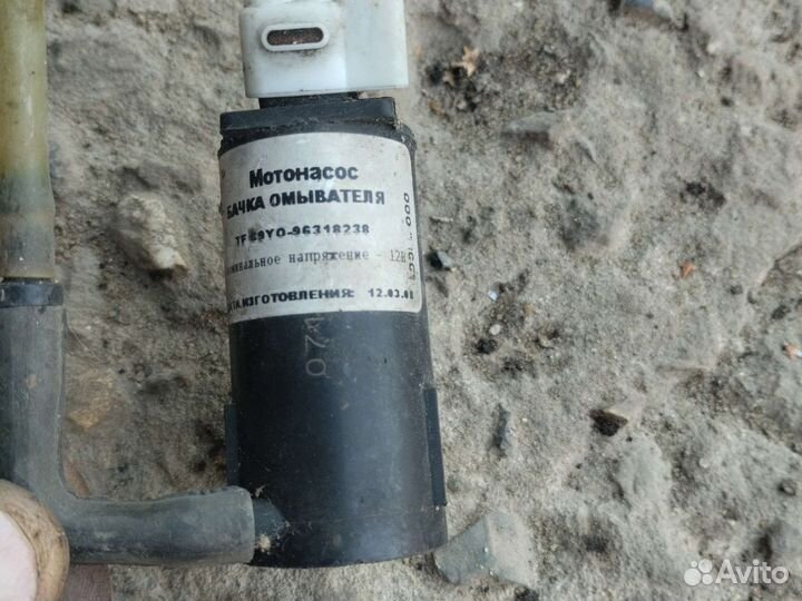 Моторчик стеклоомывателя мицубиси лансер 9