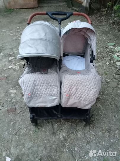 Коляска для двойни
