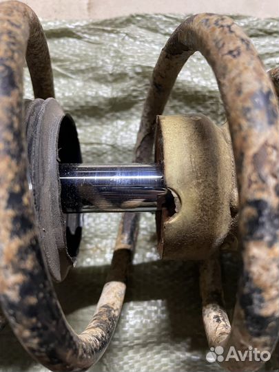 Стойки передние в сборе Skoda Fabia 2001 1.4 AUB