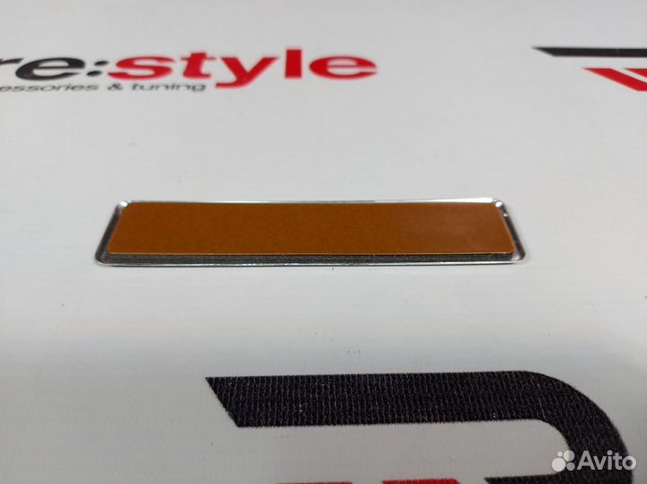 Эмблема Superior Lexus LX450d с 2016 г B1688