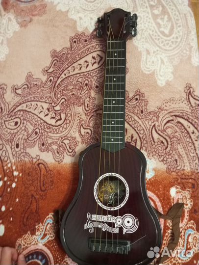 Детская гитара