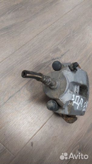 Суппорт тормозной задний правый Bmw 520I E39