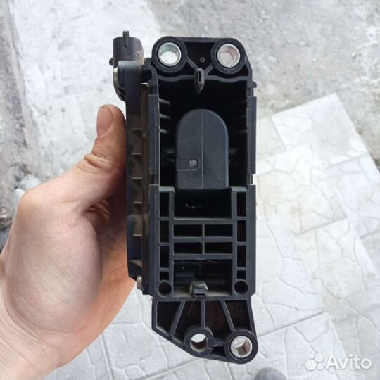 Электронная педаль газа kalina